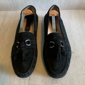 Vaneli Women's Black Suede Leather Slip On Teasels / Fringe Flat Loafer Moccasin